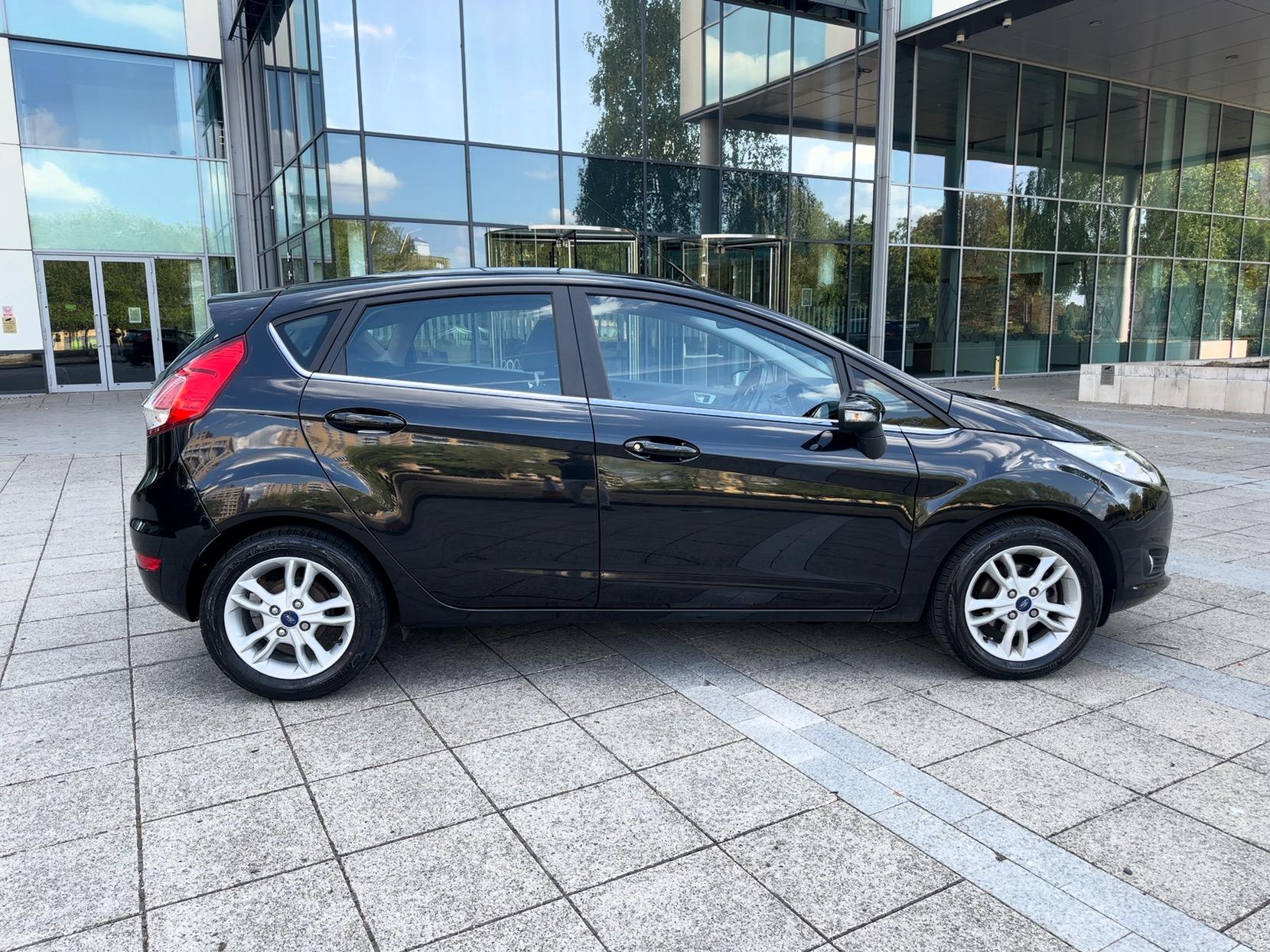 Ford Fiesta 1.0T EcoBoost Zetec Hatchback 5dr Petrol Manual Euro 5 (s/s) (100 ps)