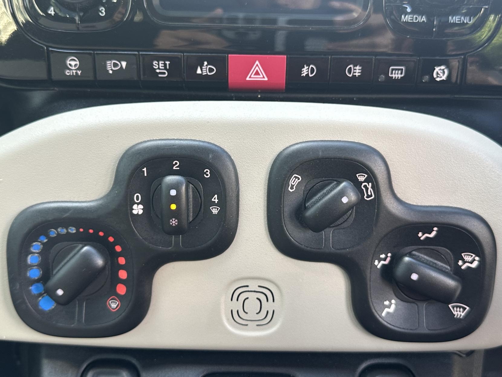 Fiat Panda 0.9 TwinAir Lounge Hatchback 5dr Petrol Manual Euro 5 (s/s) (85 bhp)
