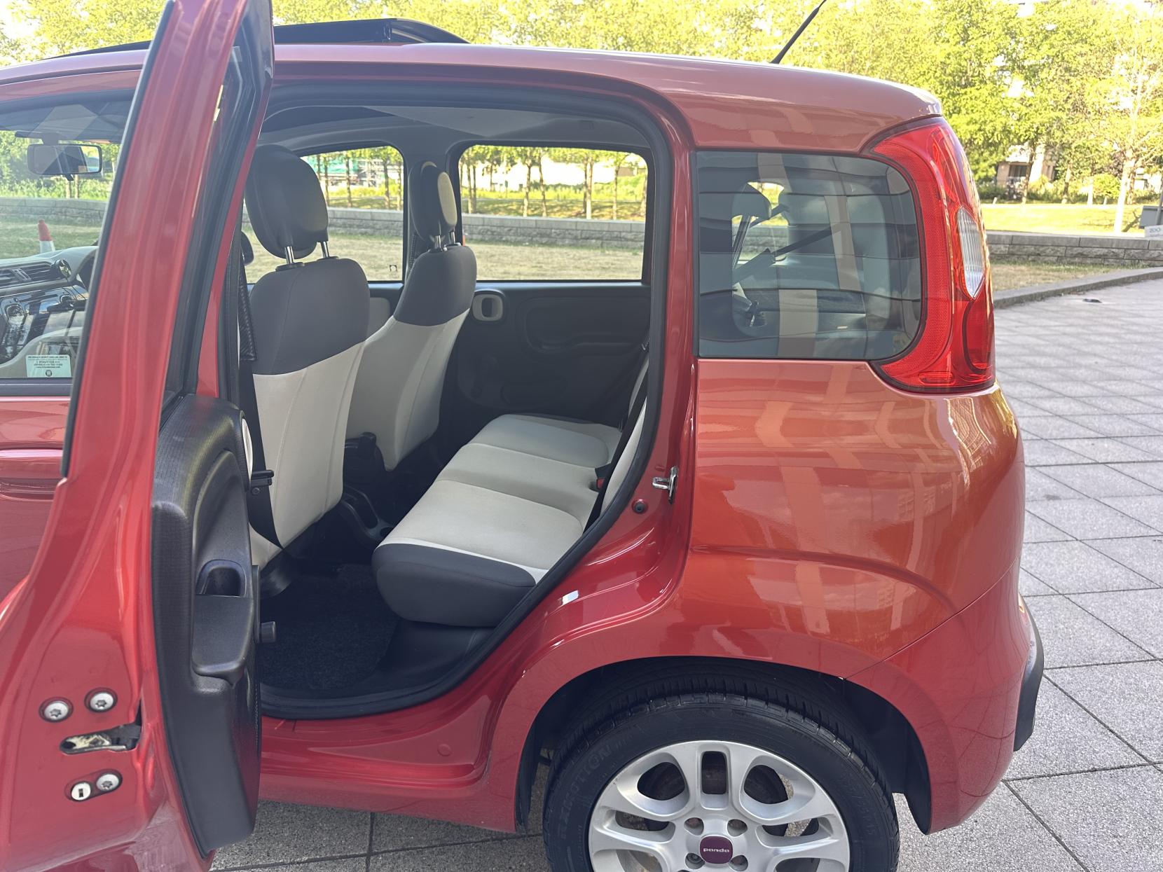Fiat Panda 0.9 TwinAir Lounge Hatchback 5dr Petrol Manual Euro 5 (s/s) (85 bhp)