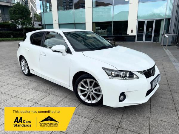 Lexus CT 1.8 200h SE-L Hatchback 5dr Petrol Hybrid CVT Euro 5 (s/s) (136 ps)