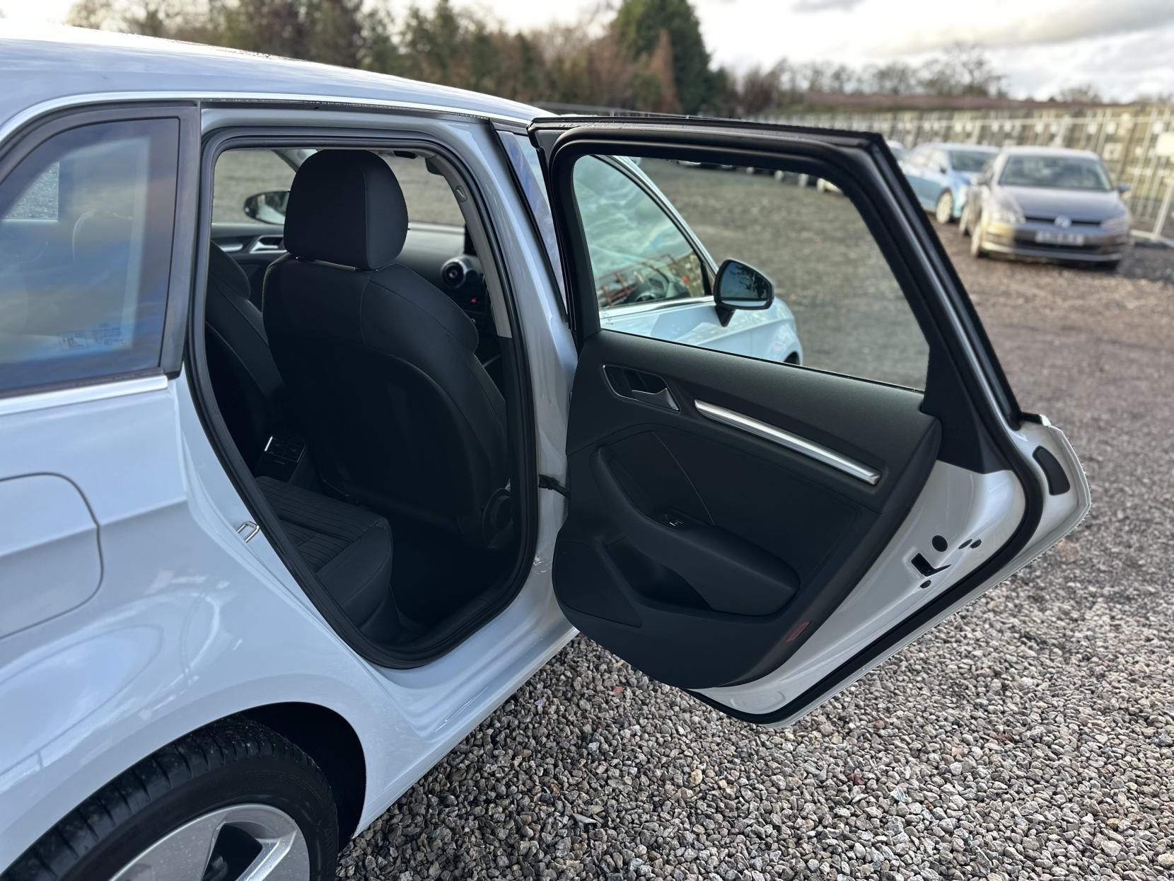 Audi A3 1.4 TFSI CoD Sport Sportback 5dr Petrol Manual Euro 6 (s/s) (150 ps)