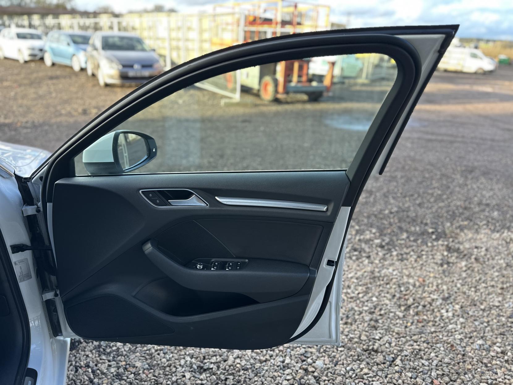 Audi A3 1.4 TFSI CoD Sport Sportback 5dr Petrol Manual Euro 6 (s/s) (150 ps)