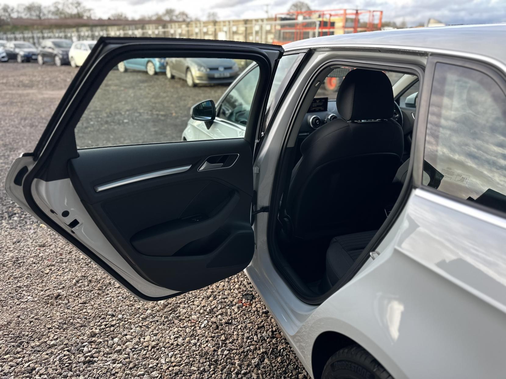 Audi A3 1.4 TFSI CoD Sport Sportback 5dr Petrol Manual Euro 6 (s/s) (150 ps)