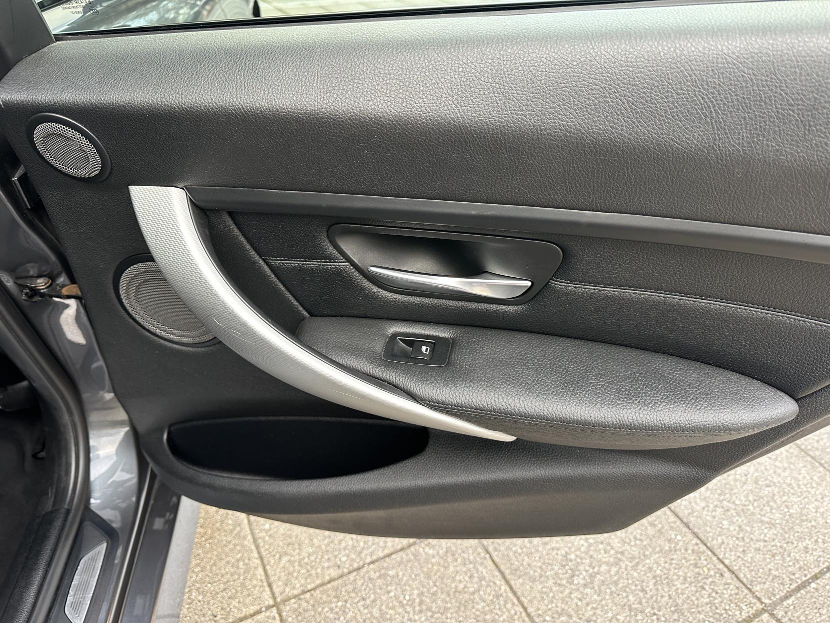 BMW 3 Series 2.0 320d BluePerformance M Sport Saloon 4dr Diesel Auto Euro 6 (s/s) (184 ps)