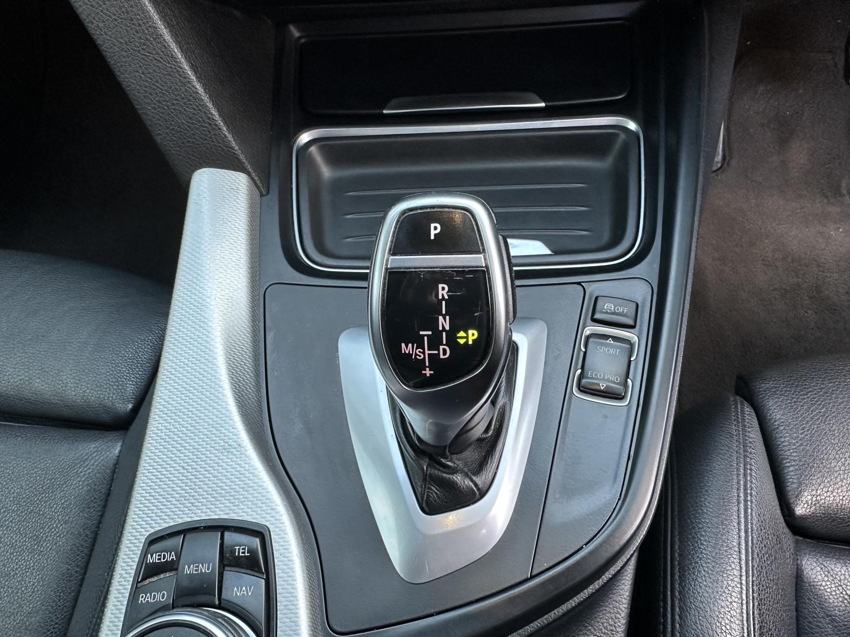 BMW 3 Series 2.0 320d BluePerformance M Sport Saloon 4dr Diesel Auto Euro 6 (s/s) (184 ps)