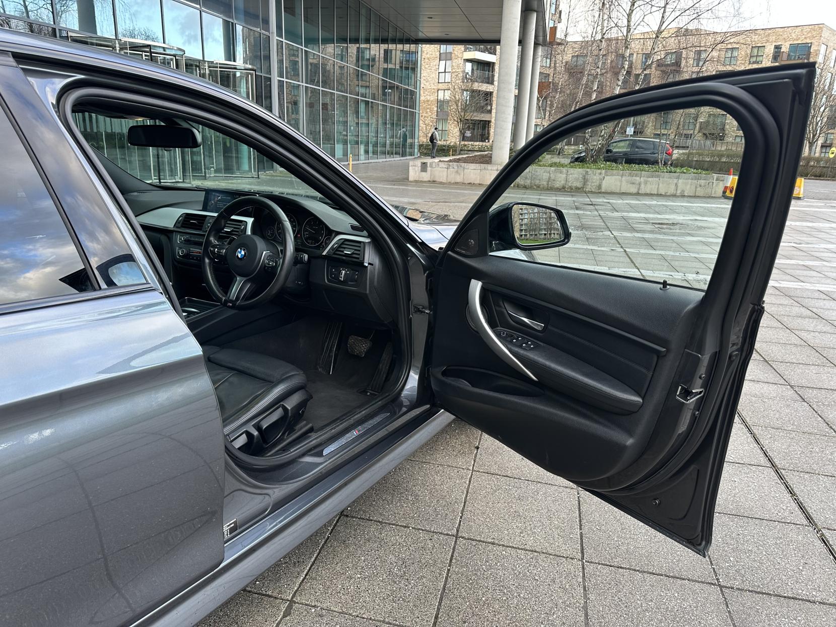 BMW 3 Series 2.0 320d BluePerformance M Sport Saloon 4dr Diesel Auto Euro 6 (s/s) (184 ps)