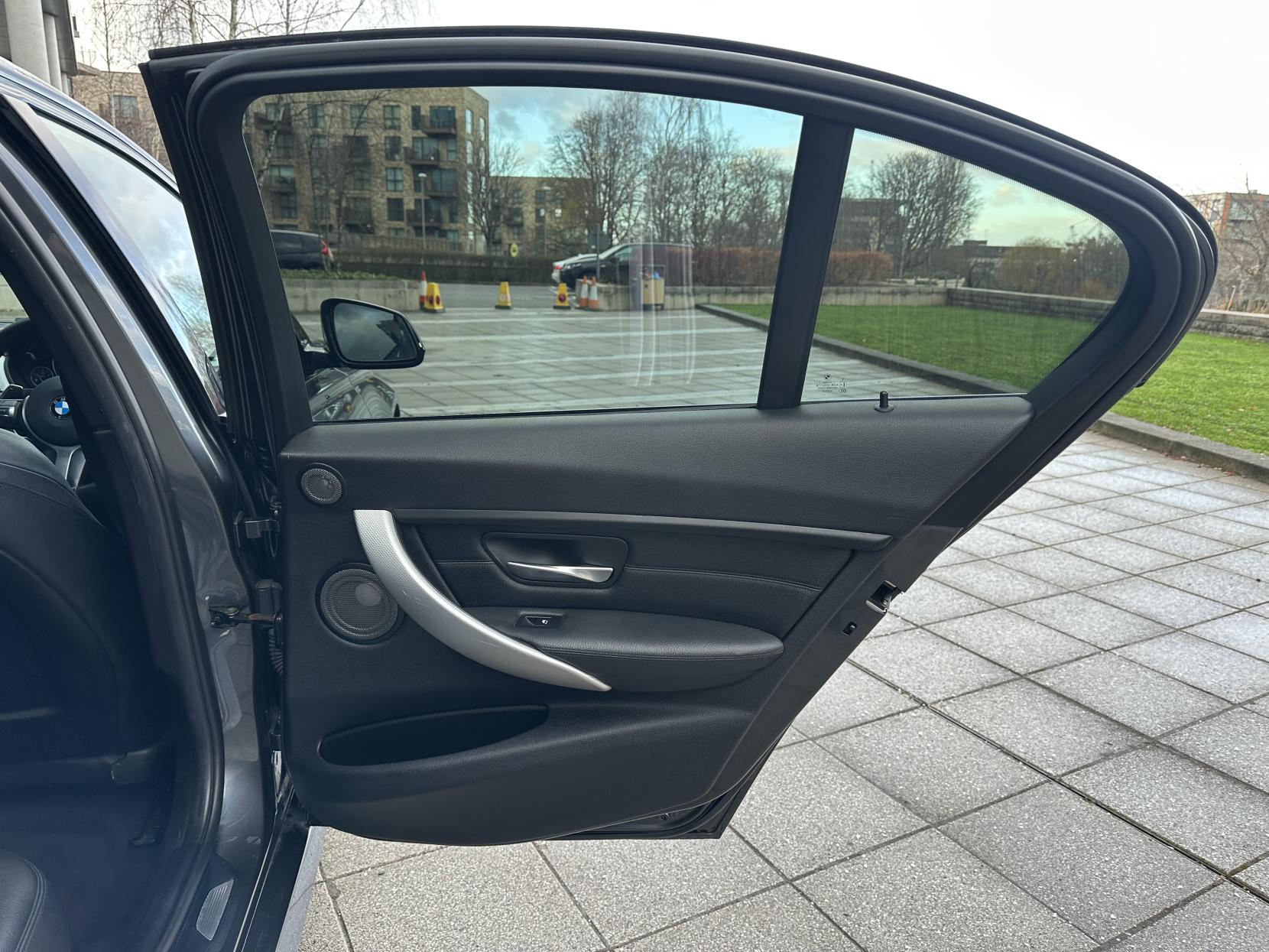 BMW 3 Series 2.0 320d BluePerformance M Sport Saloon 4dr Diesel Auto Euro 6 (s/s) (184 ps)