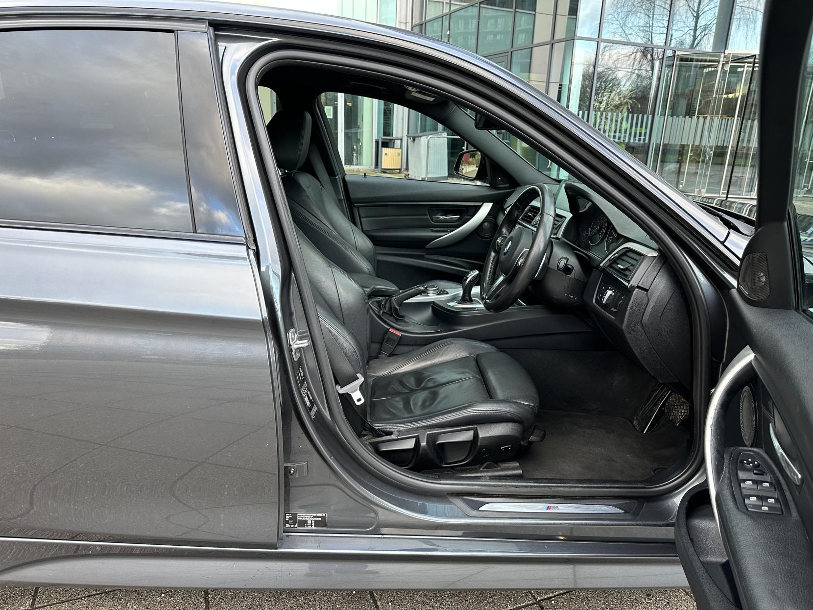 BMW 3 Series 2.0 320d BluePerformance M Sport Saloon 4dr Diesel Auto Euro 6 (s/s) (184 ps)