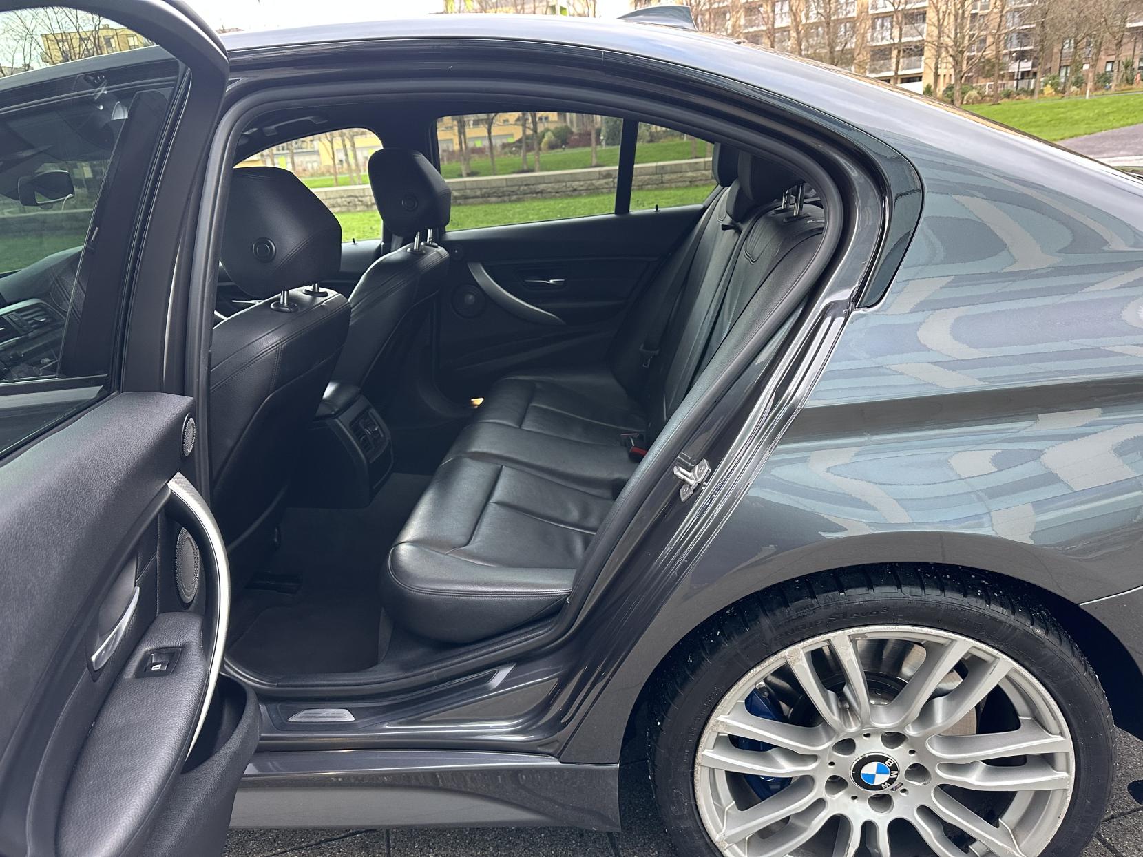 BMW 3 Series 2.0 320d BluePerformance M Sport Saloon 4dr Diesel Auto Euro 6 (s/s) (184 ps)