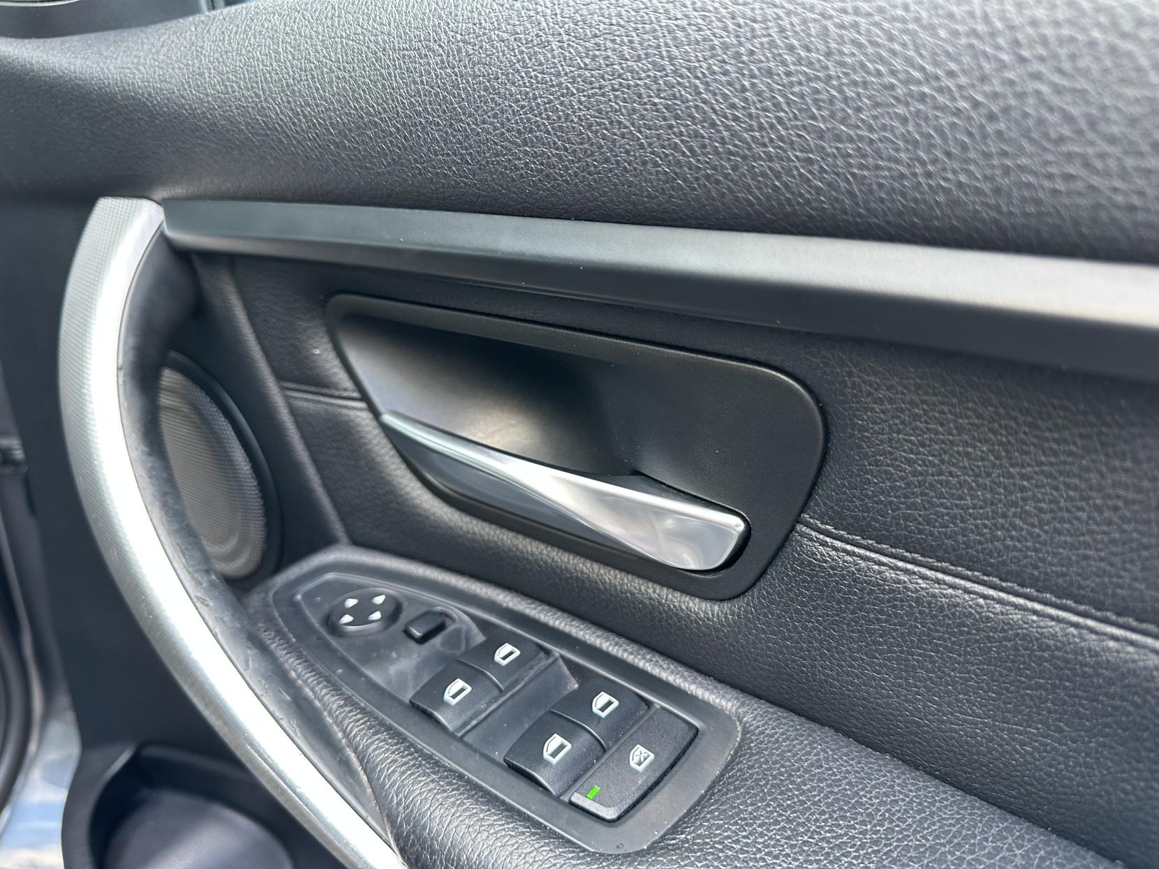 BMW 3 Series 2.0 320d BluePerformance M Sport Saloon 4dr Diesel Auto Euro 6 (s/s) (184 ps)