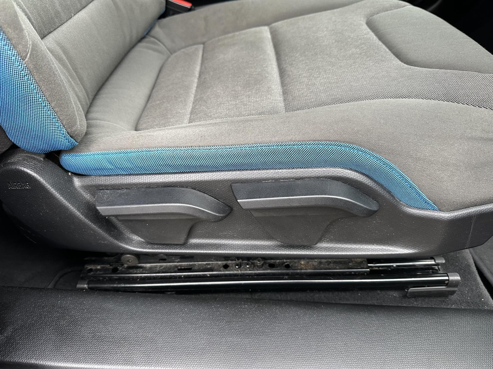 BMW i3 Hatchback 5dr Petrol Plug-in Hybrid Auto Euro 6 (s/s) (Range Extender) (170 ps)