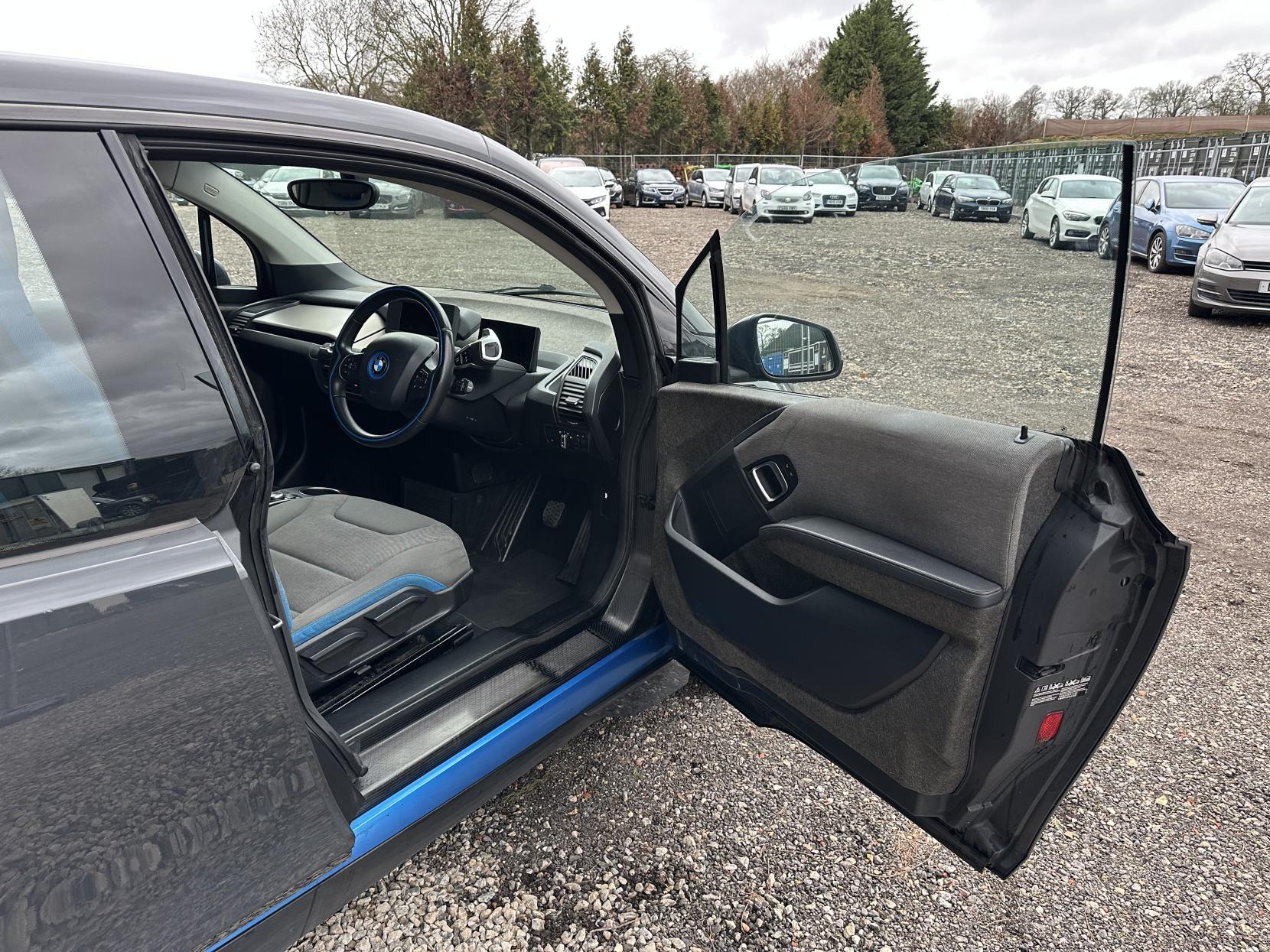 BMW i3 Hatchback 5dr Petrol Plug-in Hybrid Auto Euro 6 (s/s) (Range Extender) (170 ps)