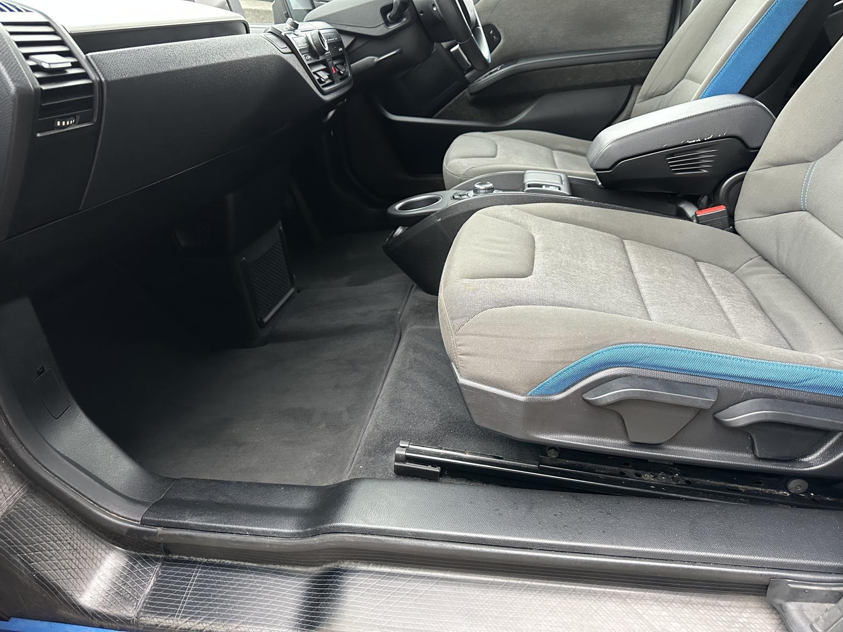 BMW i3 Hatchback 5dr Petrol Plug-in Hybrid Auto Euro 6 (s/s) (Range Extender) (170 ps)