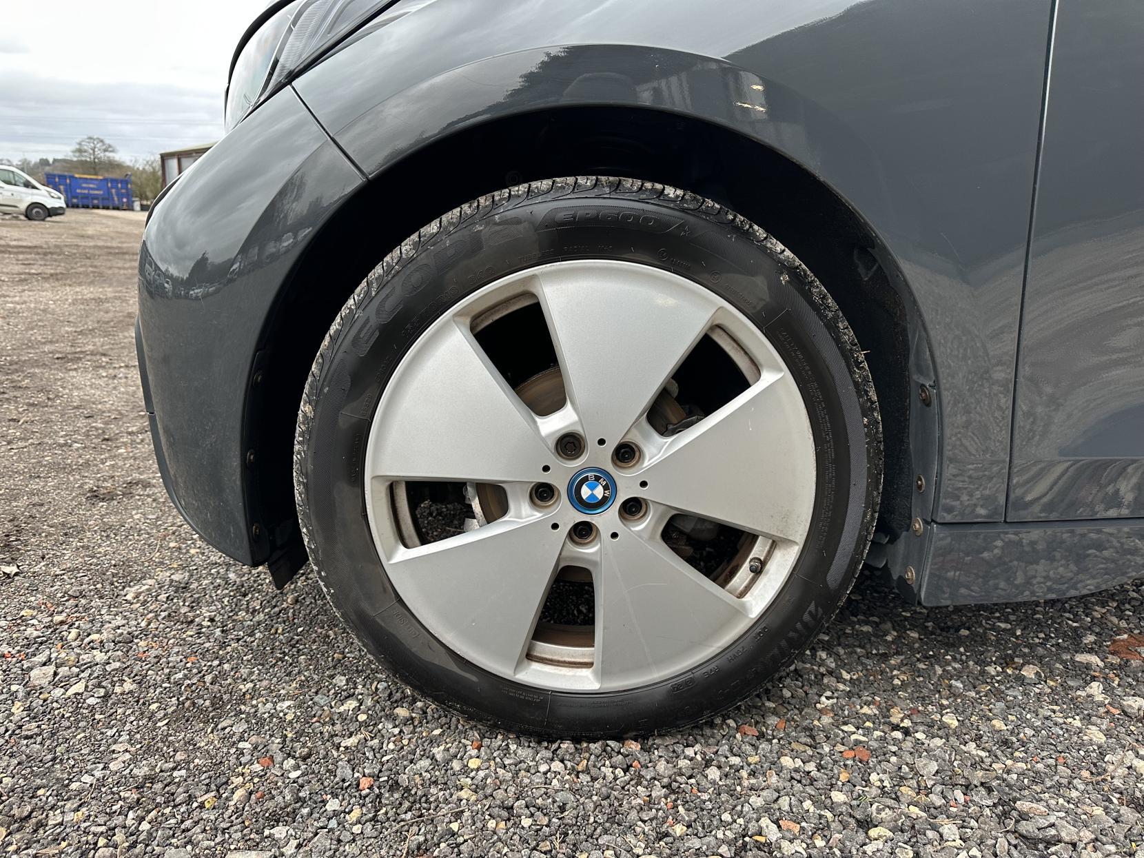 BMW i3 Hatchback 5dr Petrol Plug-in Hybrid Auto Euro 6 (s/s) (Range Extender) (170 ps)