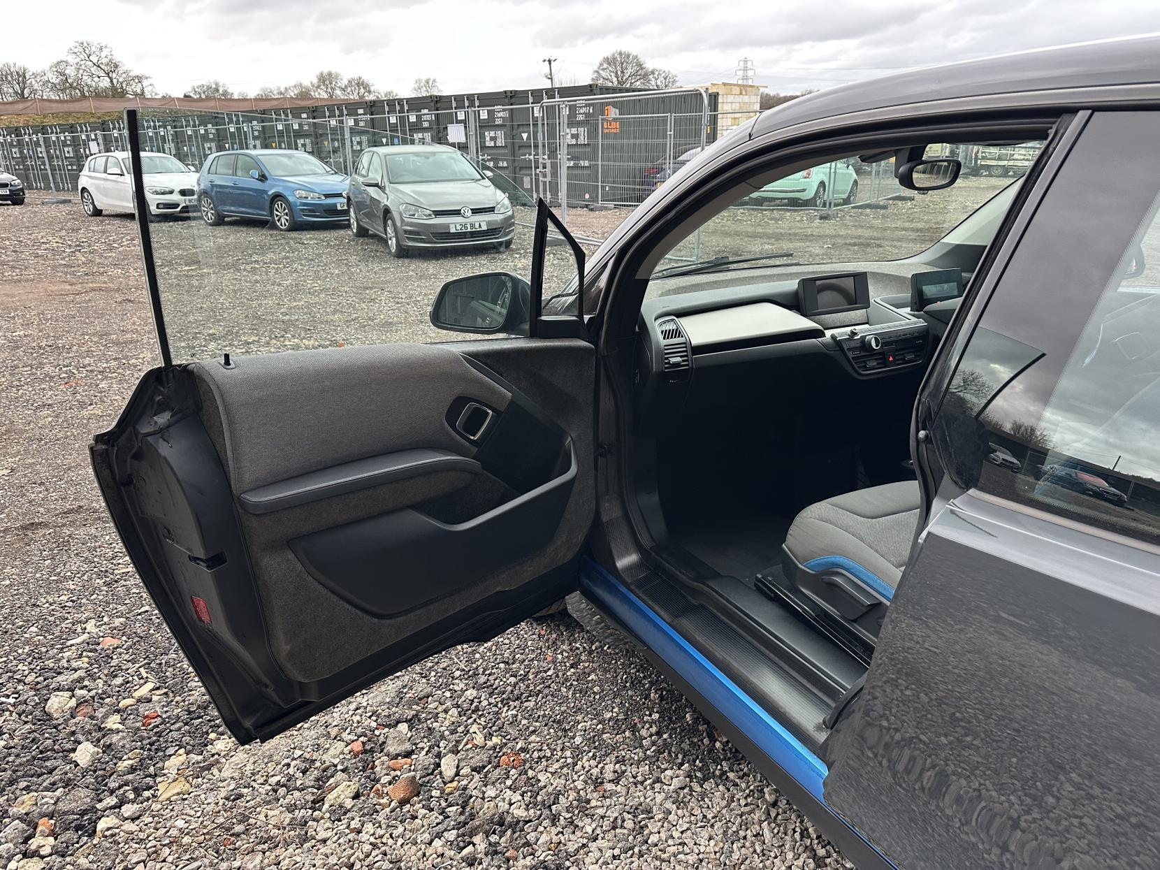 BMW i3 Hatchback 5dr Petrol Plug-in Hybrid Auto Euro 6 (s/s) (Range Extender) (170 ps)