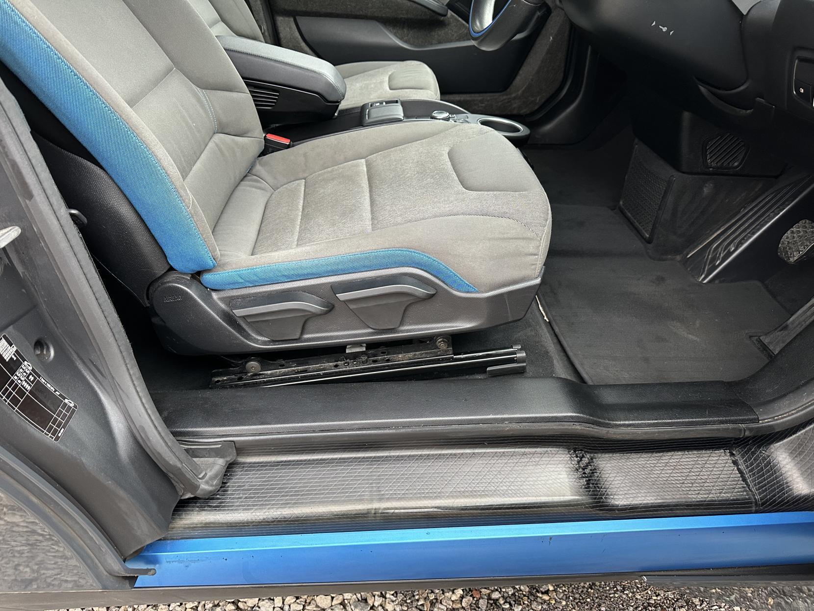 BMW i3 Hatchback 5dr Petrol Plug-in Hybrid Auto Euro 6 (s/s) (Range Extender) (170 ps)