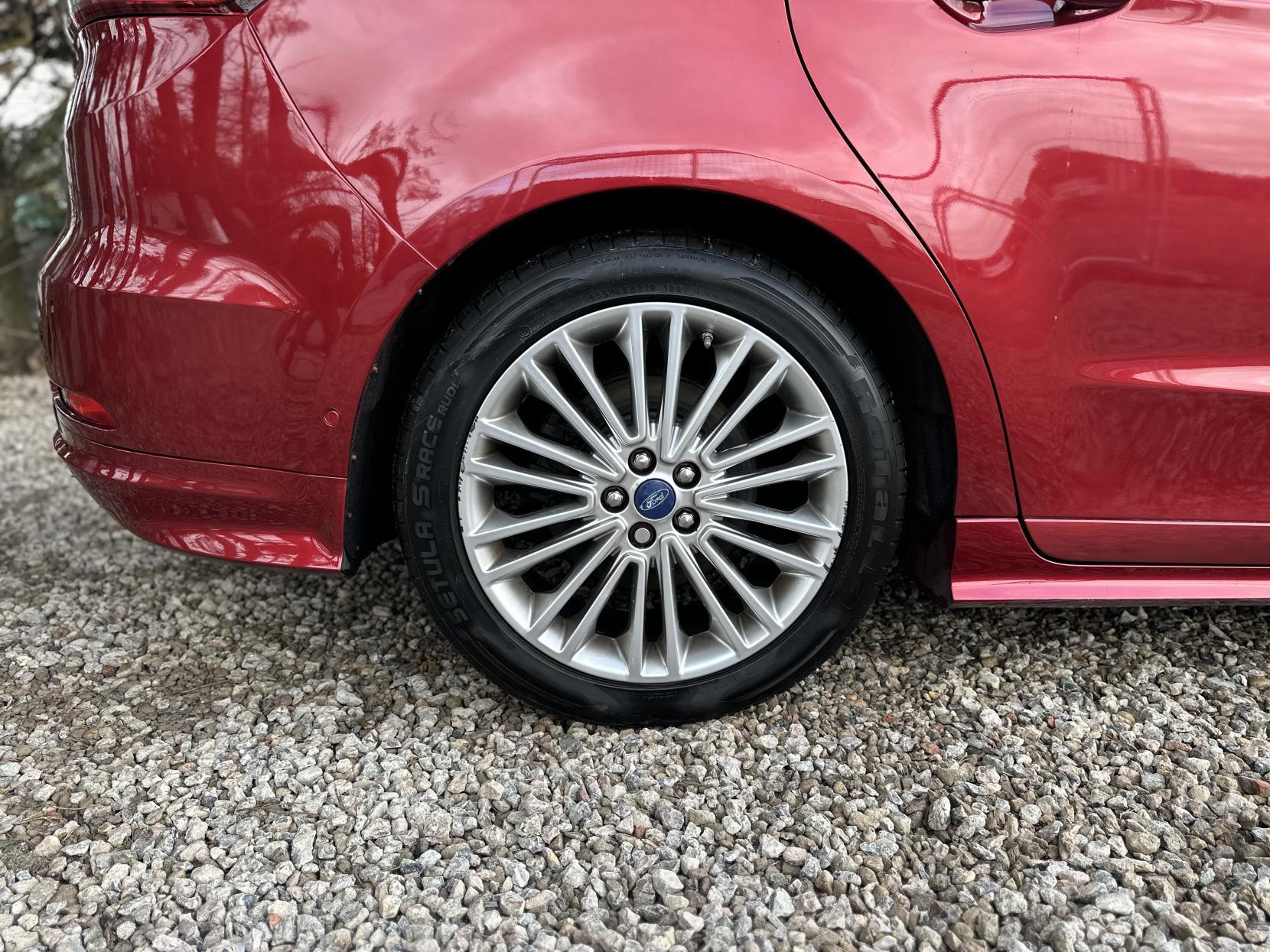 Ford S-Max 2.0 TDCi Titanium Sport MPV 5dr Diesel Powershift AWD Euro 6 (s/s) (180 ps)