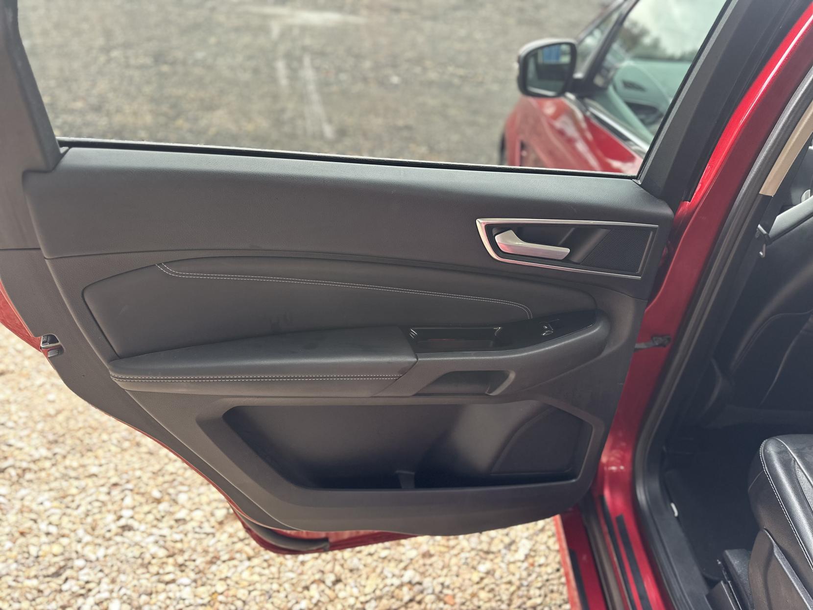 Ford S-Max 2.0 TDCi Titanium Sport MPV 5dr Diesel Powershift AWD Euro 6 (s/s) (180 ps)