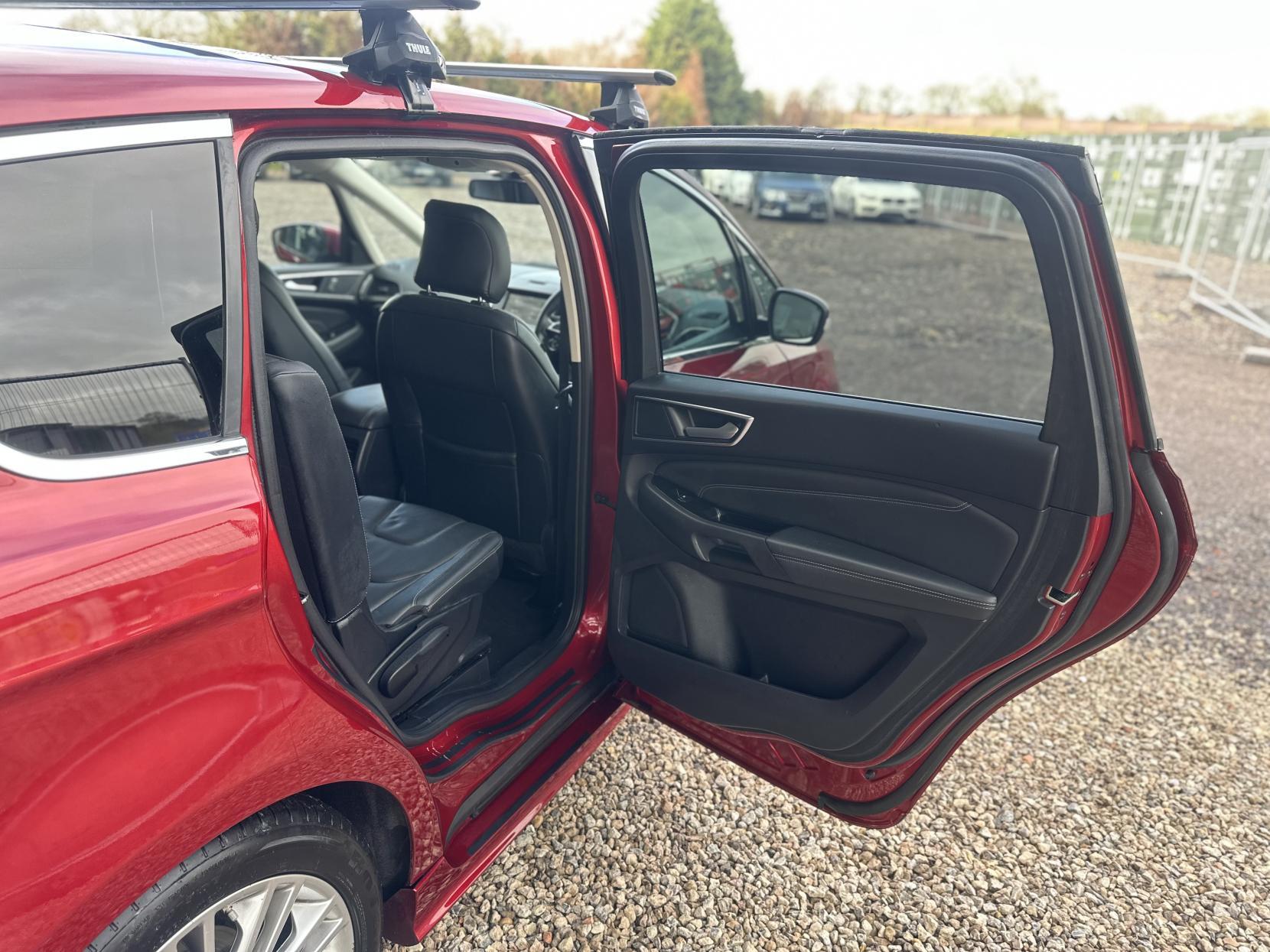 Ford S-Max 2.0 TDCi Titanium Sport MPV 5dr Diesel Powershift AWD Euro 6 (s/s) (180 ps)