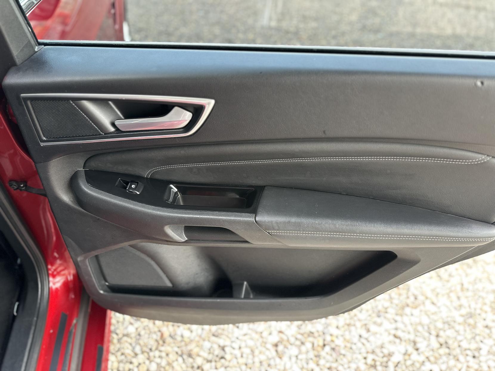 Ford S-Max 2.0 TDCi Titanium Sport MPV 5dr Diesel Powershift AWD Euro 6 (s/s) (180 ps)