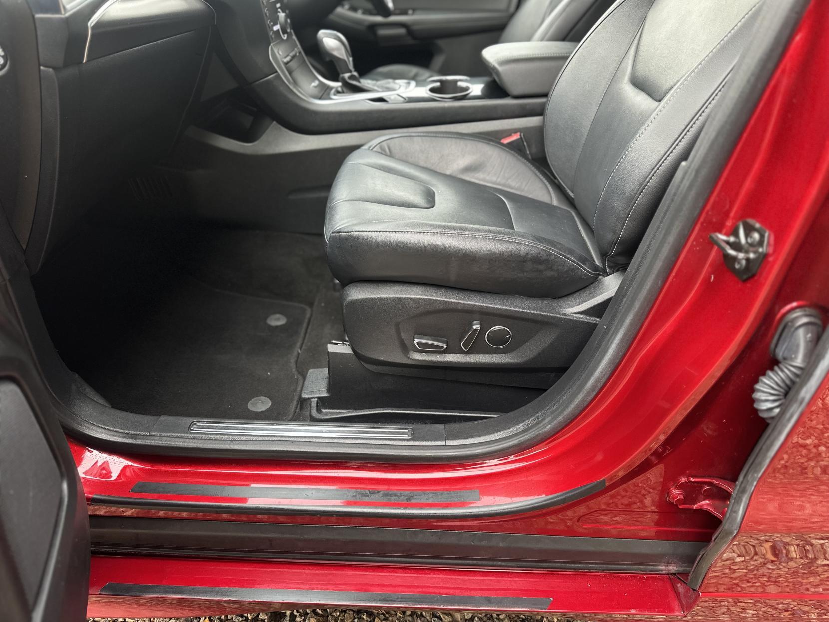 Ford S-Max 2.0 TDCi Titanium Sport MPV 5dr Diesel Powershift AWD Euro 6 (s/s) (180 ps)